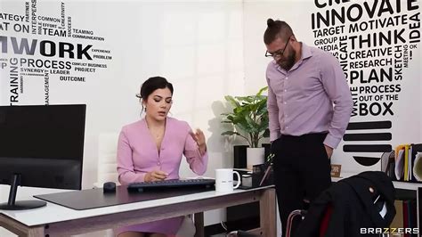 The Brazzers Podcast Episode Valentina Nappi Brazzers Blowjob Blowjob Porn Xhamster
