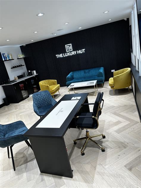 The Luxury Hut London - #watchsale 👉 Shop your favourite watch from #