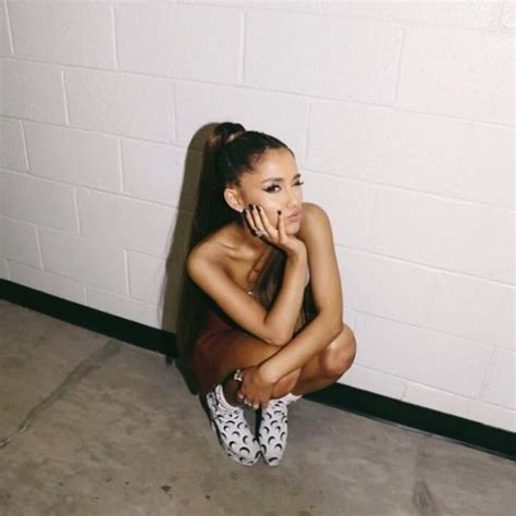 AMA Winner Ariana Grande Nude And Sexy Photos The Fappening