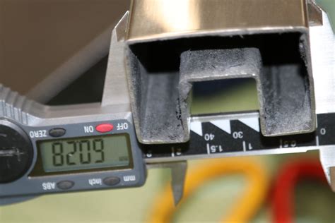 Труба Prima3+, 40х60х1.5 мм, с пазом 24х24мм под стекло, полировка ...