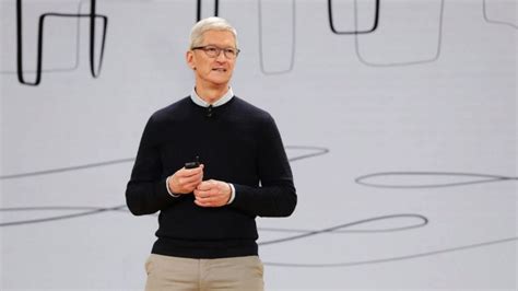 Omg Quote Of The Day Apple Ceo Tim Cook Says Being Gay Is God S Greatest Gift To Him Omg Blog