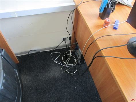 Как Убрать Провода На Фото – Telegraph