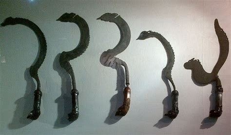 kujang wayang budaya indonesia