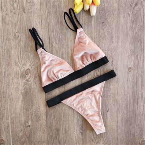 Only S Size B Bikini V I Nhung L Ng Cho N B I M U Kh U B I C Ch V S U G I C M