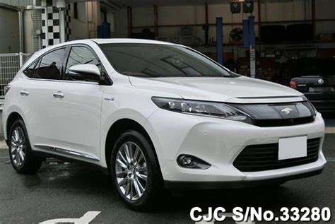 Toyota Harrier - Luxurious Hybrid SUV Car | Japanese Used Cars Blog