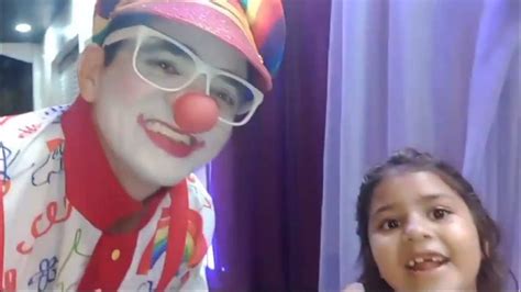 Helena se divertindo - YouTube