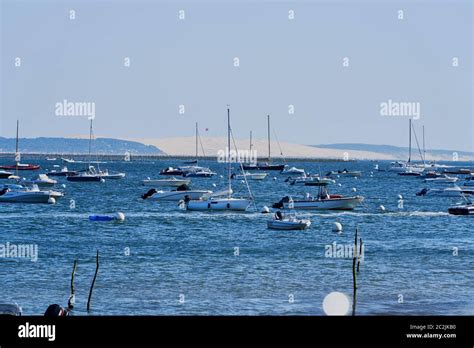 Female Bikini Boats Hi Res Stock Photography And Images Alamy