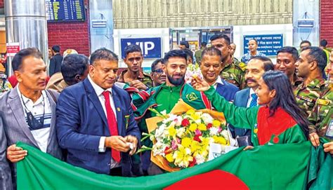 age historic gold medal propels imran  top  asian rankings