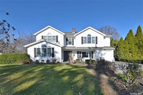 Manhasset, NY Real Estate - Manhasset Homes for Sale | realtor.com®