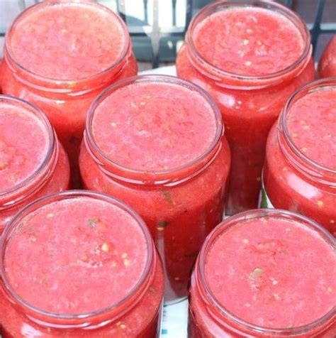 Продукти за 12 бирени бутилки: • 6 кг домати • 12 аспирина • 100 мл ...