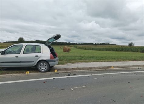 Upravo Te Ak Sudar Dva Automobila Ima Ozlije Enih