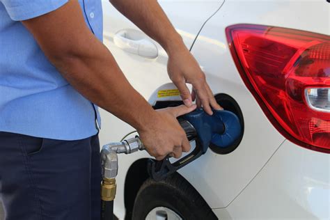 Ap S Reajuste Gasolina Fica At R Mais Cara Nos Postos De