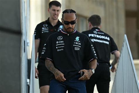 Hamilton Lamenta Mercedes Estagnada Em Corrida Desastrosa Not Cia