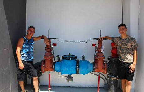 Well Built Matthew Reeves And Beefcake Dante Have A Good Sex Outdoor