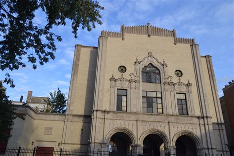 Entrance To The Agudas Achim North Shore Congregation Flickr