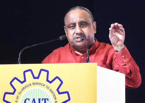 Traders vow to keep goods flowing amid tensions with Pakistan