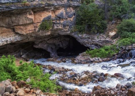 Popo Agie River Sinks Canyon State Park Lander Wyoming Usa © 2010