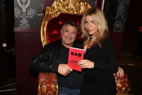 Jean Marie Bigard sa femme Lola Marois débarque sur Mym et fait une vidéo hot pour Nassim