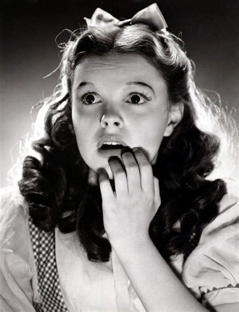 The Wizard Of Oz Photo Stills Judy Garland Wizard Of Oz Wizard Of Oz 1939