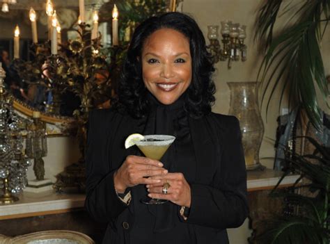 Lynn Whitfield Net Worth - Latestnetworth.com