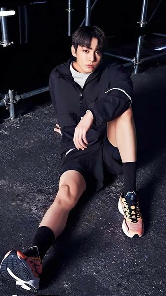 História JEON JUNGKOOK o Bad Boy da minha sala de aula HOT Cap 52 História escrita por