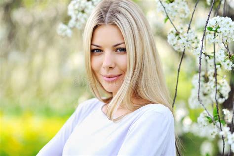 Portrait Of A Beautiful Blonde Close Up Stock Photo Image Of Complexion Fashion 45262922