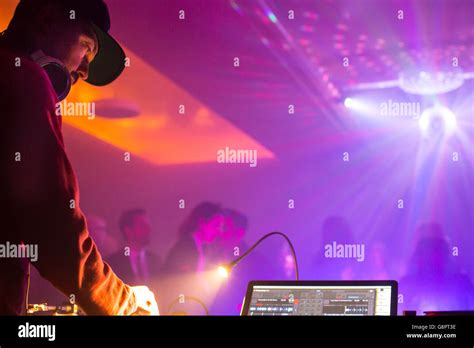 DJ equipment turntable computer disco Stock Photo - Alamy