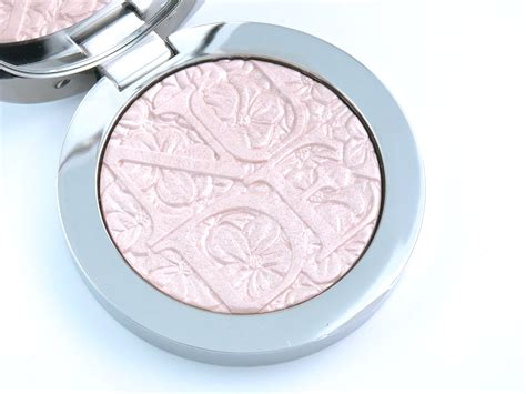 Dior Spring Diorskin Nude Air Glowing Gardens Illuminating Powder In Glowing Pink