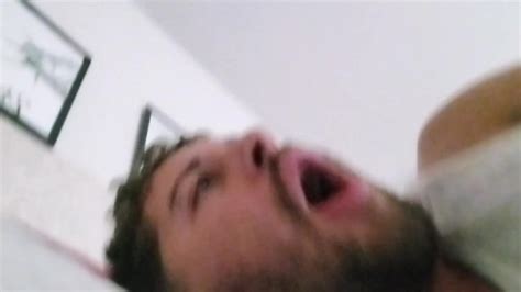 在我朋友的鸡巴上热辣地呻吟 Pornhub Gay