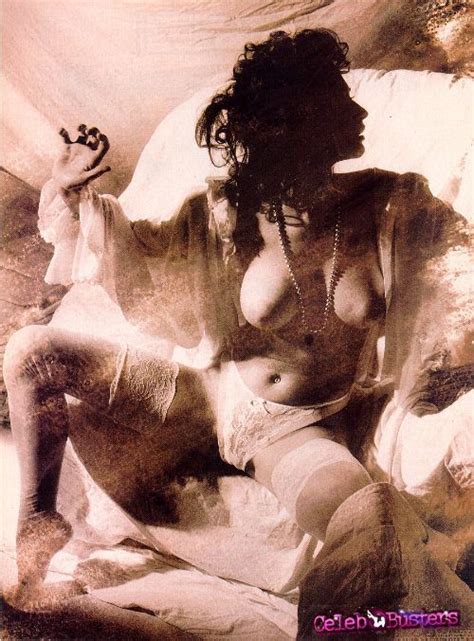 Naked Manouk Van Der Meulen Added 07 19 2016 By DragonRex