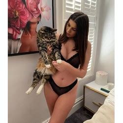 Insta Imogen Thomas Wears Black Lingerie Feb Phun Org Forum