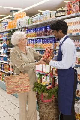 Grocery Clerk Job Application : Duties, Future, and Salary