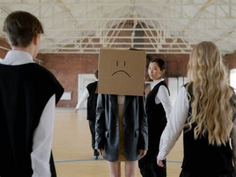 O Que Fazer Em Casos De Ass Dio Em Escolas