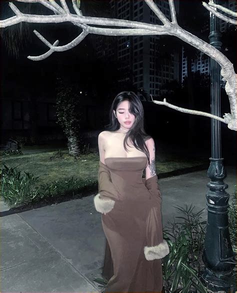 Kh C Th H Ng L Ai Ti U S V I T C A C N Ng Hot Tr N Instagram