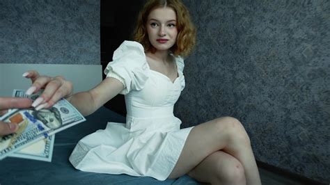 Forumophilia PORN FORUM Sweet Teen Gives Blowjob For 200 Bucks