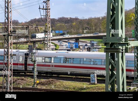 Ak bridge across Fotos und Bildmaterial in hoher Auflösung Alamy