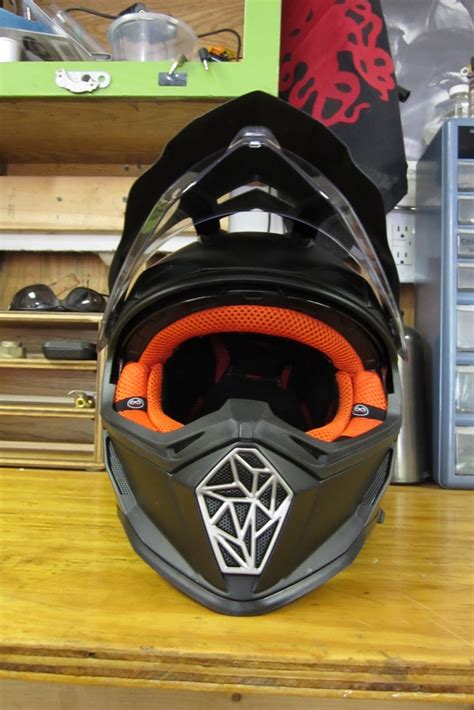 self sufficient slackers: Gear Review: LS2 Pioneer Review
