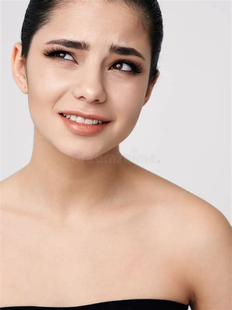 Cute Emotional Brunette Naked Shoulders Side Glance Stock Image Image Of Cute Glamour