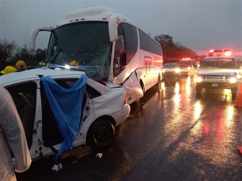 Choque Deja Cuatro Muertos En La Carretera Monterrey Monclova