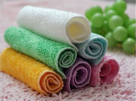 Бамбуковая тряпочка, салфетка и бамбуковая подстилка на стол