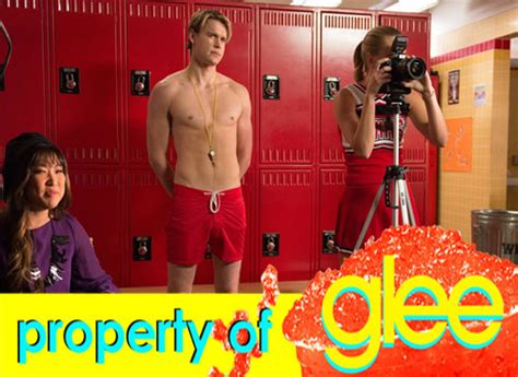 PRIMER PROMOCIONAL PARA GLEE X NAKED Property Of Glee
