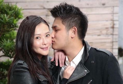 Góc khuất hôn nhân của bom sex Tiêu Thục Thận và chồng kém tuổi