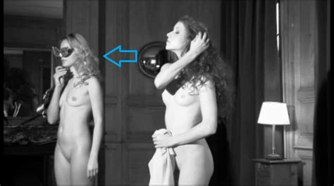 Naked Anastasia Tarassova In Rose C Est Paris