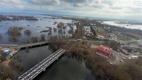 Gazeta Lubuska Kostrzyn nad Odrą Wysoki poziom Odry i Warty video