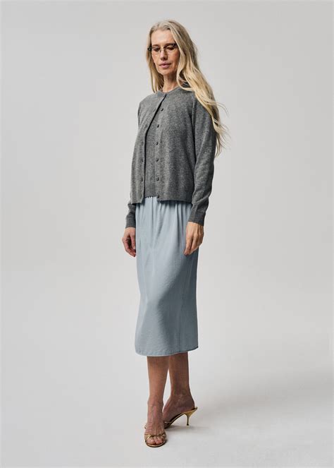 Новинки одежды для женщин в интернет-магазине Sanchy