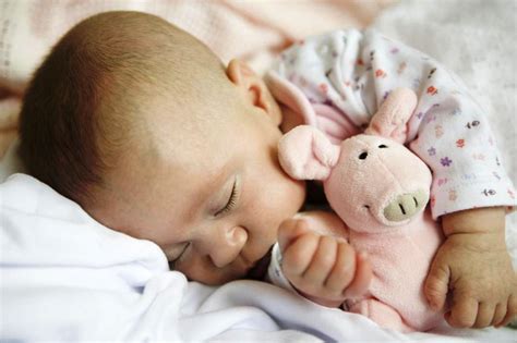 Сколько должен спать ребенок в 9 месяцев?