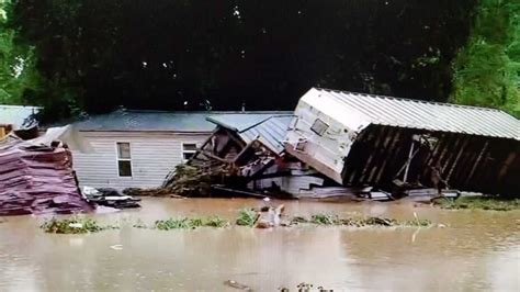 Inundaciones En Tennessee Dejan Al Menos 22 Muertos Y 45 Desaparecidos