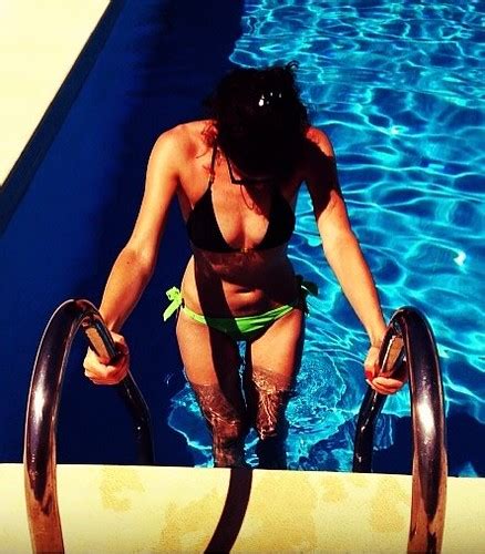 5 Hot Sexy Monica Vicente Bikini Pics