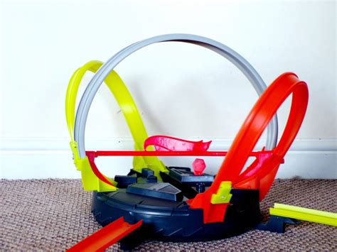 Hot Wheels Roto Revolution Track Review
