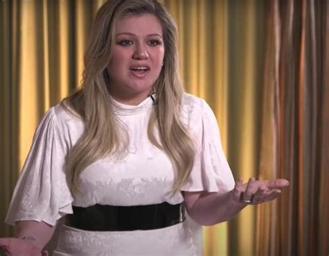 Kelly Clarkson Admite Que No Ve Nada De Malo En Dar Unas Nalgadas A